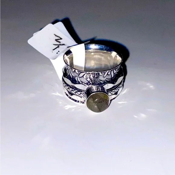 Handmade Natural Labradorite Stone Spinner Ring .925 Stamp Size: 5.5 - Picture 1 of 5